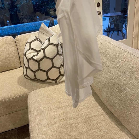 Lulu Lemon White Tank - Picture 3 of 3